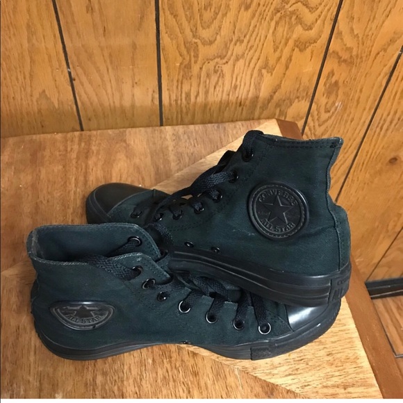 Converse Other - Men"s Converse- Black-(5) Good Condition